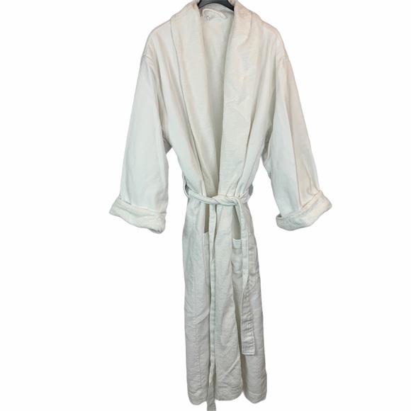 Pottery Barn white bathrobe waffle and terry OS